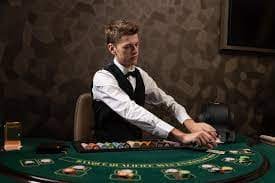 Meja Honor of Kings dengan dealer profesional disiarkan langsung dalam HD di aplikasi puncak toto